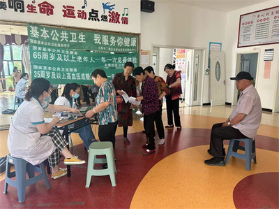 凱利社區(qū)開展健康義診活動(dòng)，貼心服務(wù)暖民心